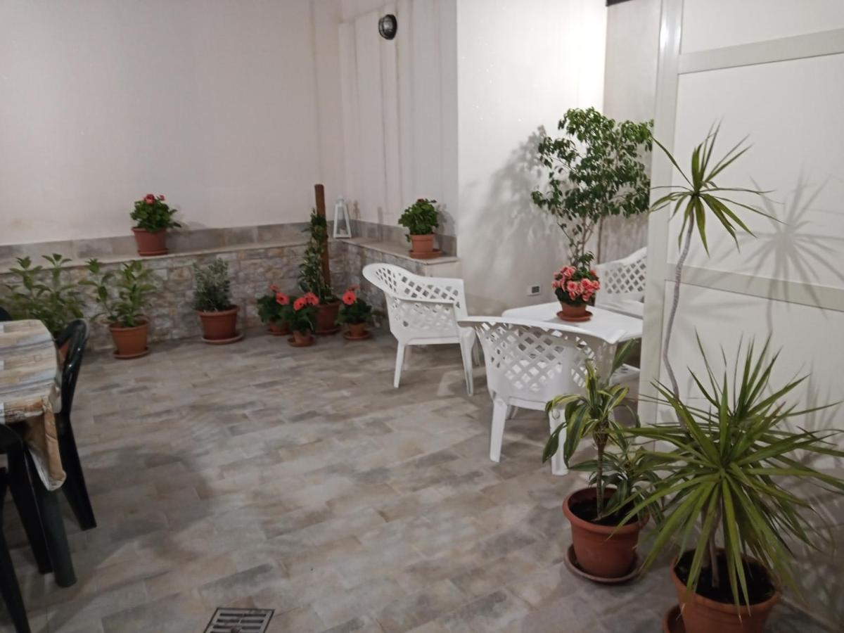 Zisa Home Ai Cantieri Culturali-Facile Posteggio In Strada No Ticket 巴勒莫 外观 照片