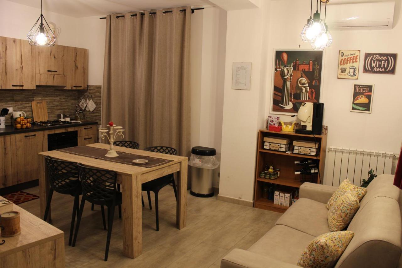 Zisa Home Ai Cantieri Culturali-Facile Posteggio In Strada No Ticket 巴勒莫 外观 照片